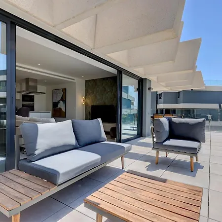 Luxury Apartment In Estepona Aero 埃斯特波纳